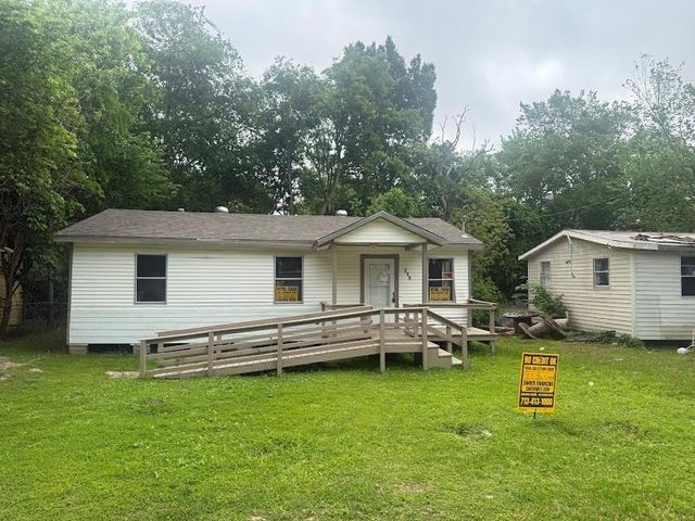 215 Blackshear St — Jesse Pruitt Survey