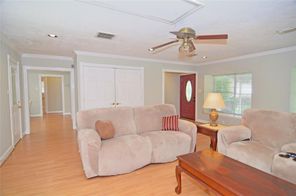 2719 Sweetgum St — Preston Manor