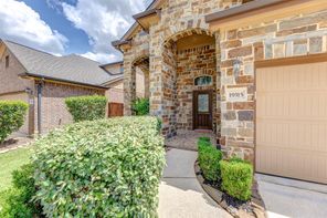 19315 S Cottonwood Green Ln — Towne Lake