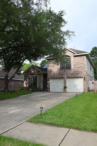 15827 Heartwood Way — Trails Fairfield Sec 01