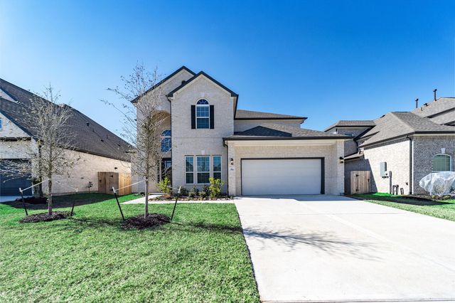 710 Woodbinde — Westwood