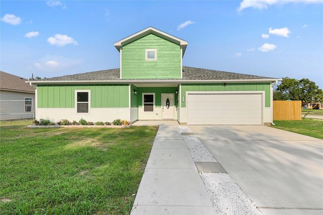 2317 Cedar St — Willowcrest Pearland