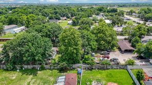 16005 Old Richmond Rd — M M Battle
