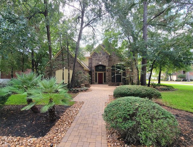 10 Dovewood Pl — Wdlnds Village Cochrans Cr 04
