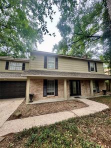 2824 S Logrun Cir — Wdlnds Village Grogans Ml 02