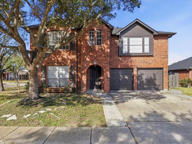 4527 Fox Run St — Cobblestone