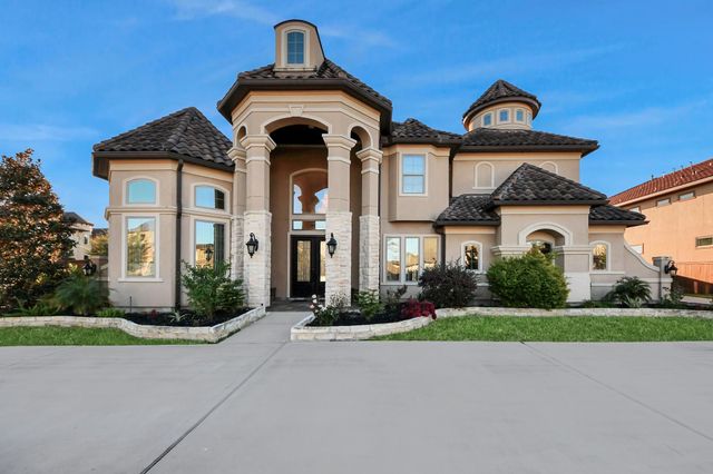 18111 Dockside Landing Dr — Towne Lake