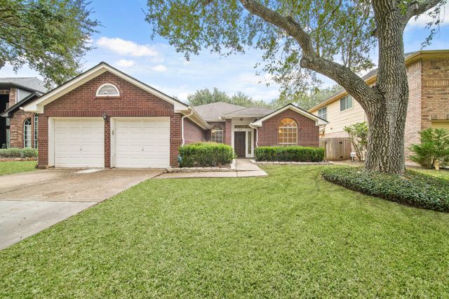 127 Selkirk Dr — New Territory
