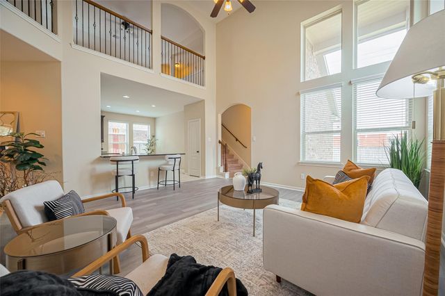 19330 N Cottonwood Green Ln — Towne Lake Greene