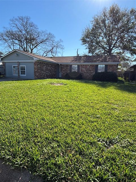 605 Meadowick Dr — Glen Meadow Sec 03