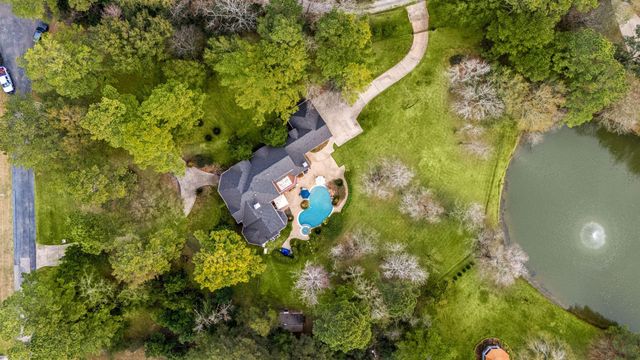 17511 Hawkin Ln — Estates/Holly Lakes Sec 1