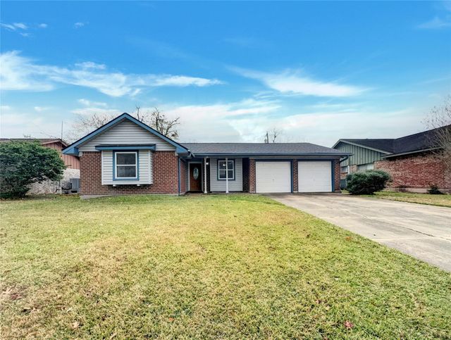 2103 Williamsburg Ct N — Newport 2
