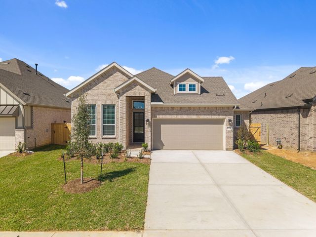2403 Garden Arbor — Wood Leaf Reserve