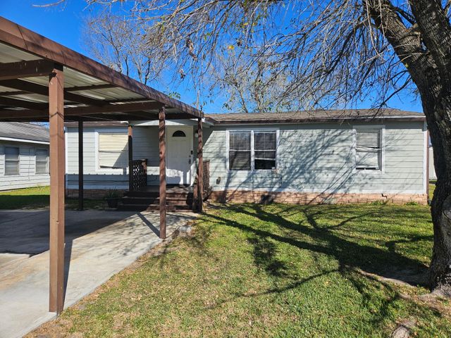 2000 W W Humble St — Central Heights R/P