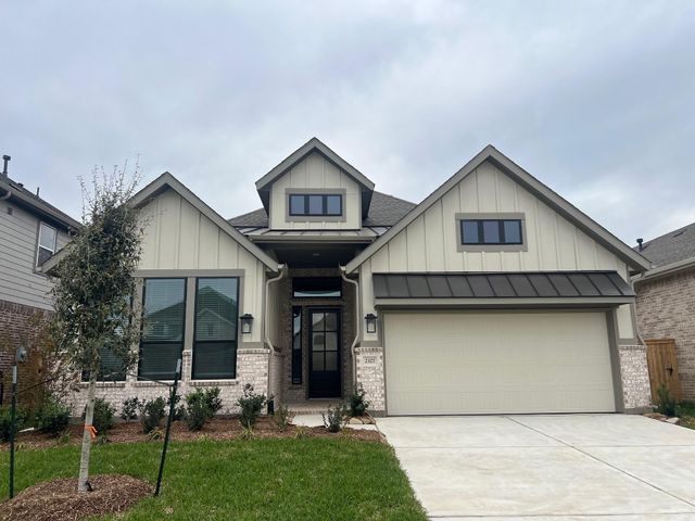 2327 Garden Arbor — Wood Leaf Reserve