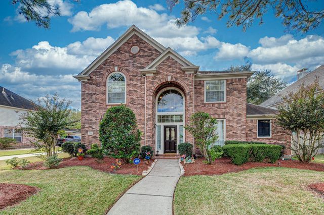2618 Pinebend Dr — Woodbend At Silverlake