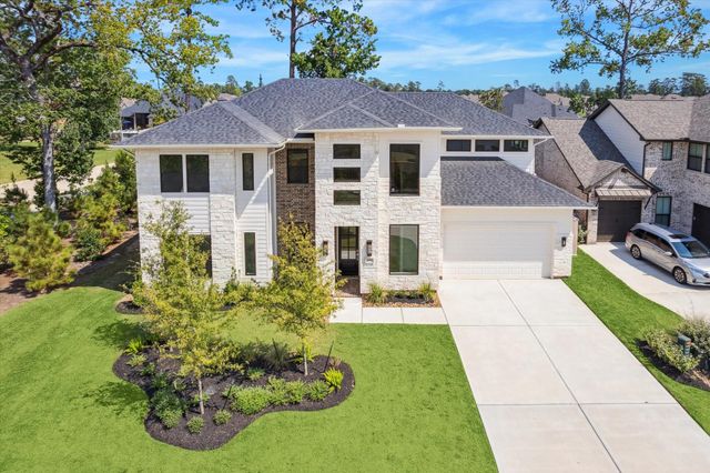 403 Venado View Ct — Grand Central Park