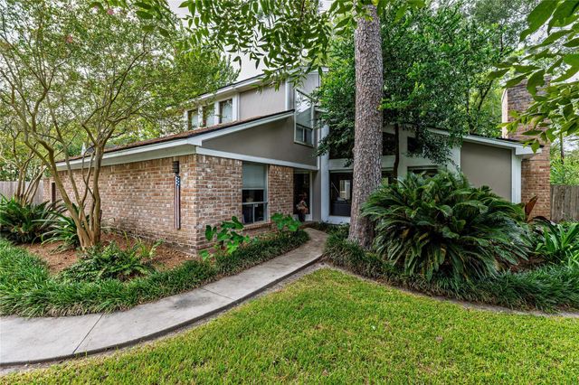 13115 Chavile — Tower Oaks Plaza Sec 04 U/R