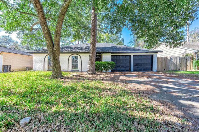 23115 Lestergate Dr — Birnam Wood Sec 01