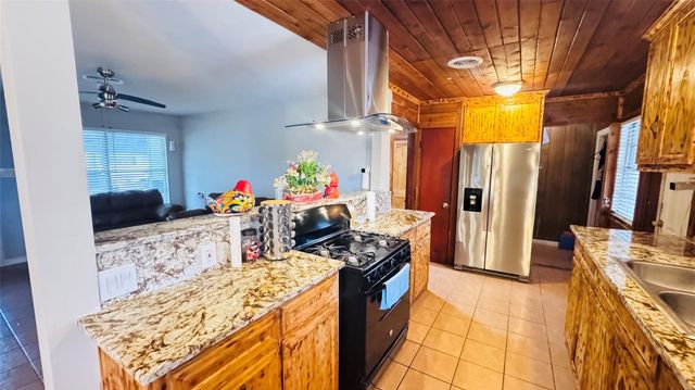 1205 Hector Ave — Frontier East Sec 03
