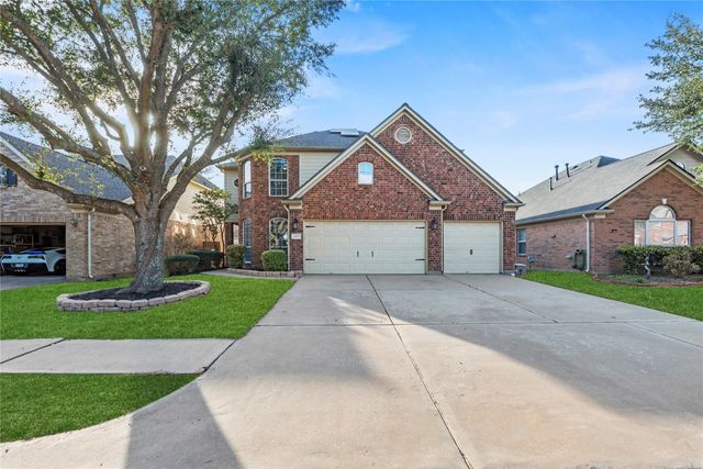 15403 Redbud Dale Ct — Villages/Cypress Lakes