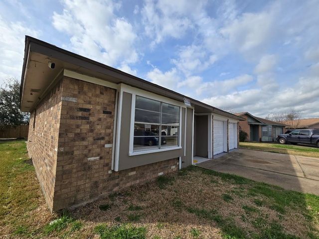 3108 Royal St — Kings Colony