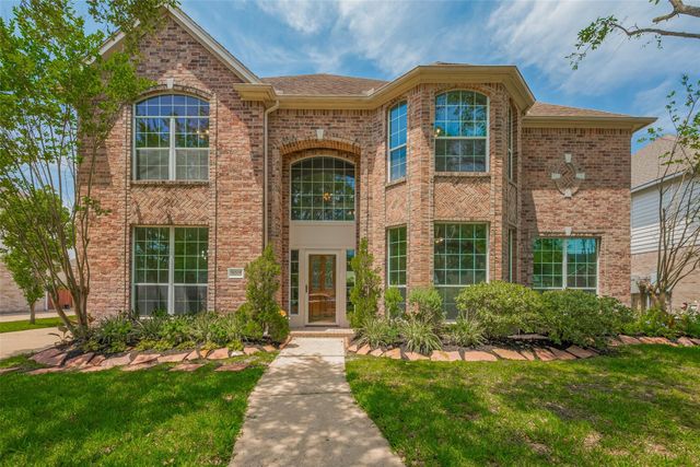 9205 Sunridge Ct — Sunrise Lakes