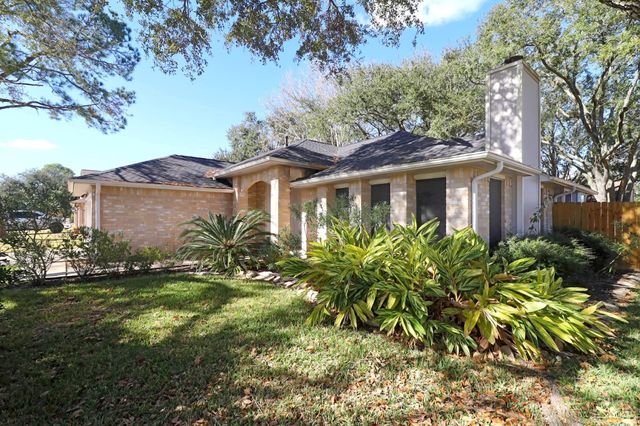 2120 Bennigan St — Brittany Bay