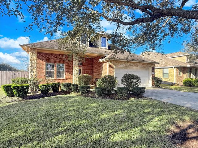 801 Walnut Pointe — Centerpointe