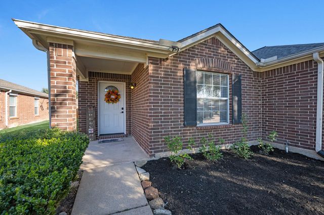 3115 Centennial Village Dr — Centennial Village