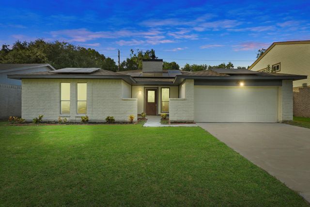 2322 Aprilmont Dr — Pheasant Creek Sec 1