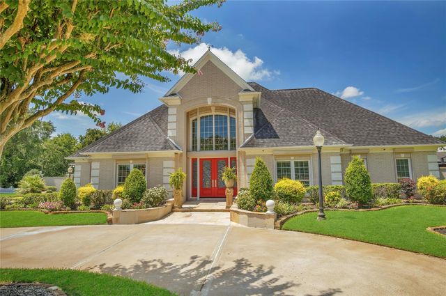 204 Oak Dr — Katies Park Add 1 92