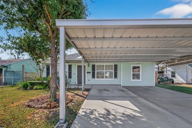 606 Alastair Dr — Red Bluff Terrace