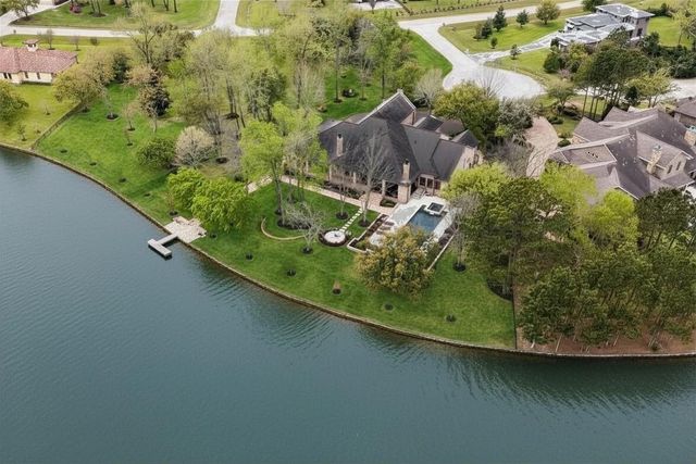 27306 Owosso Ct — Benders Landing Estates