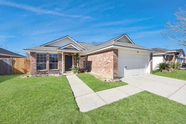 3223 Red Cedar Dr — Red Cedar