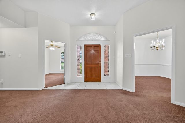 914 W Peach Hollow Cir — Countryplace Sec 3