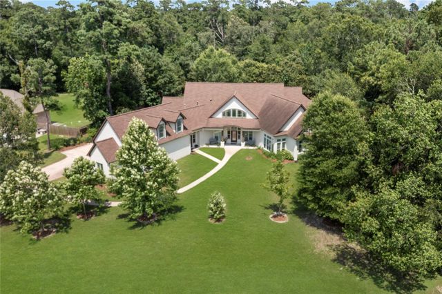 12061 Oak Forest Ln — Canyon Crossing / White Oak Estates