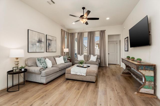 19434 Pacers Gait Ln — Amira