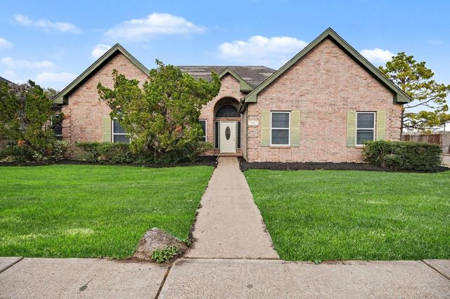 1601 Oak Place Ct — Oakbrook Sec 1 Ph 1 Rep