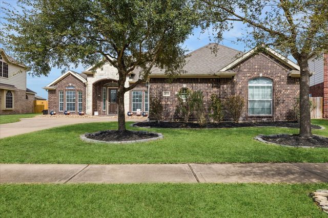 20318 Sedona Oaks Dr — Canyon Lakes West Sec 05