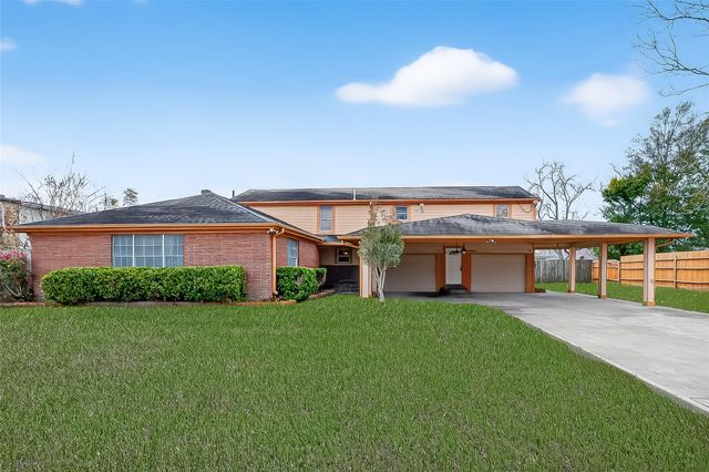 807 Ruth St 805 807 — Lucatero Place