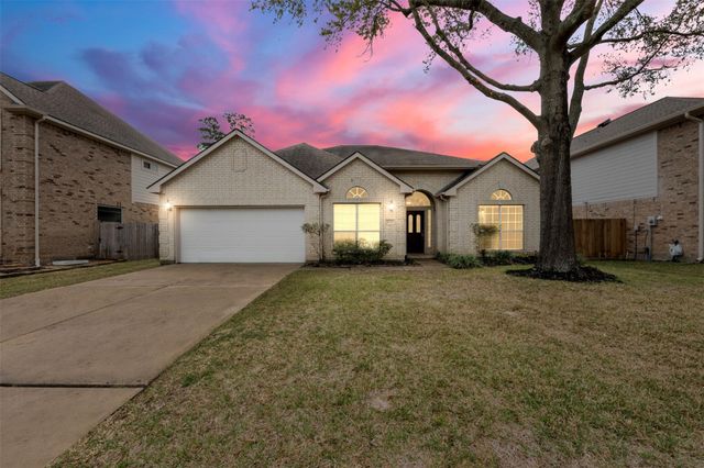 9211 Memorial Hills Dr — Memorial Creek Estates 01 Amd
