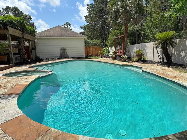 1911 Tawny Oaks Dr — Kings Point Village 03 R/P & A