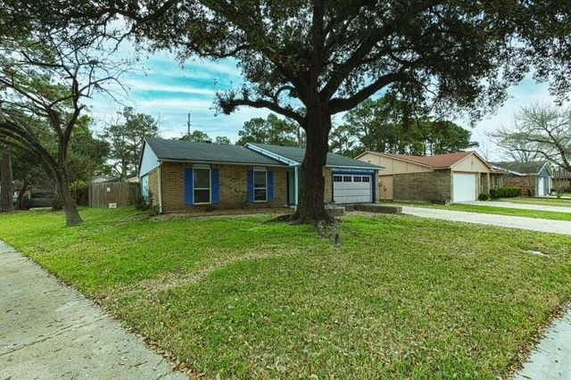 2631 Lark Ln — Timberwood Sec 01