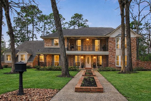 112 Kirkwood Ln — Wroxton Estates 01