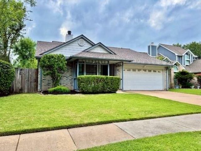 2018 Creek Valley Ln — Creekshire