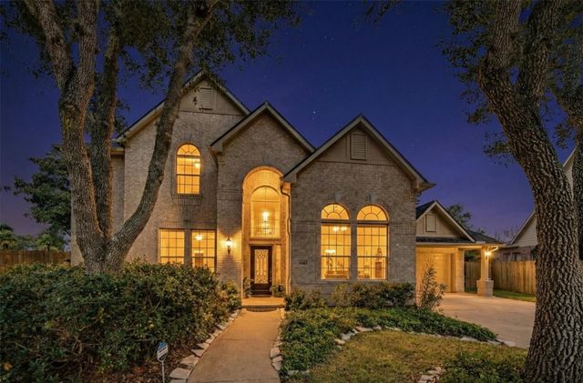 5403 Emerald Pointe Ln — Villages Of Avalon Sec 5