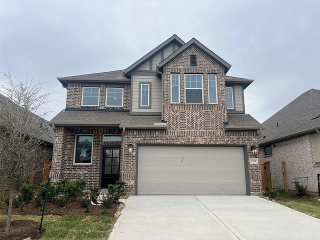 2323 Garden Arbor — Wood Leaf Reserve