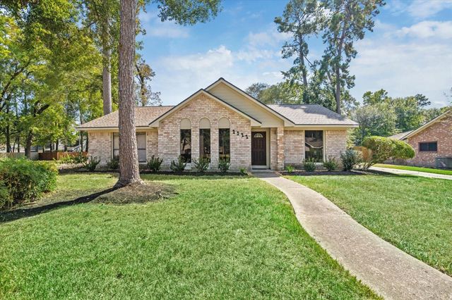 2222 Oak Shores Dr — Woodland Hills Village Sec 09