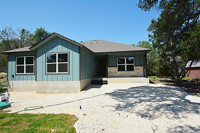 201 Country Haven — REBECCA CREEK PARK